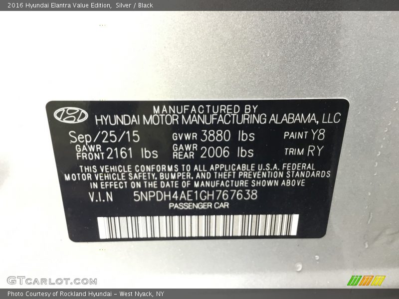 Silver / Black 2016 Hyundai Elantra Value Edition