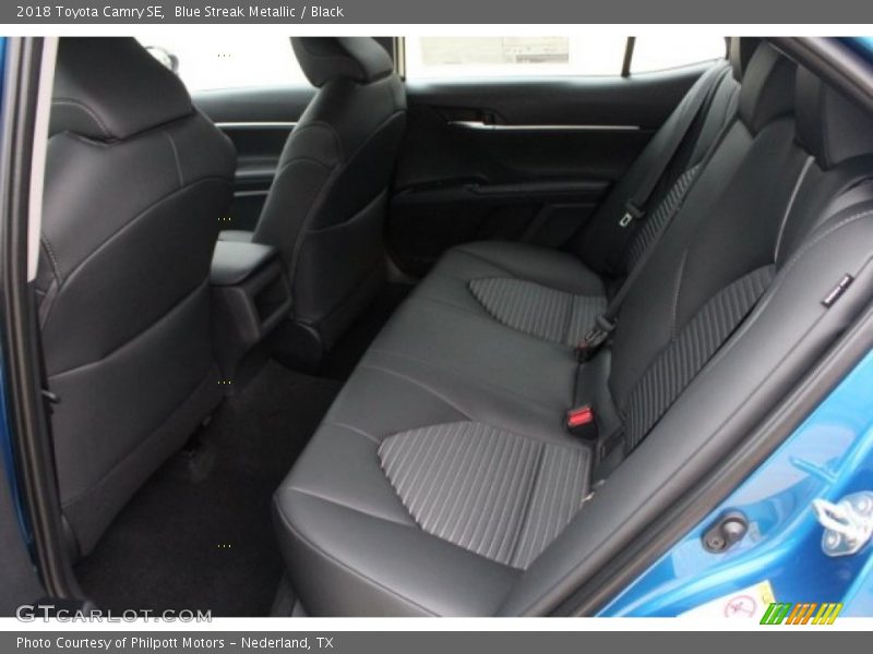 Blue Streak Metallic / Black 2018 Toyota Camry SE
