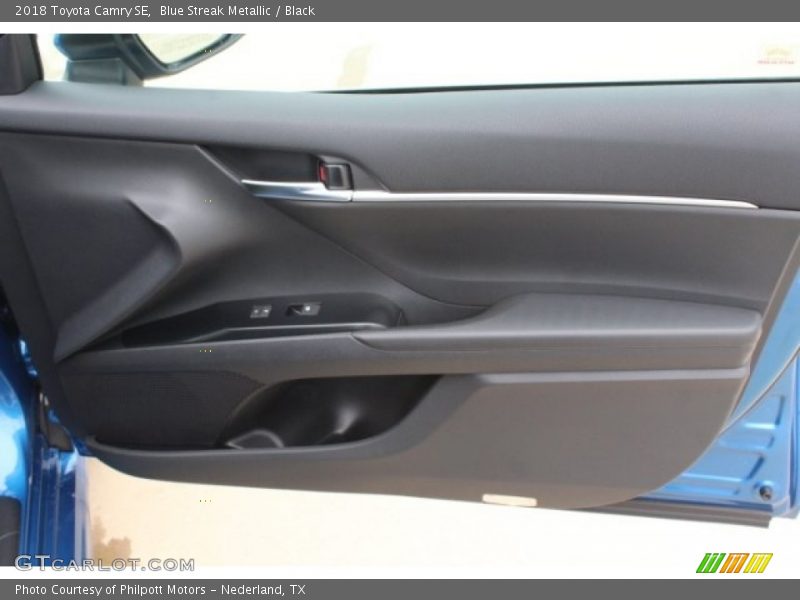 Blue Streak Metallic / Black 2018 Toyota Camry SE