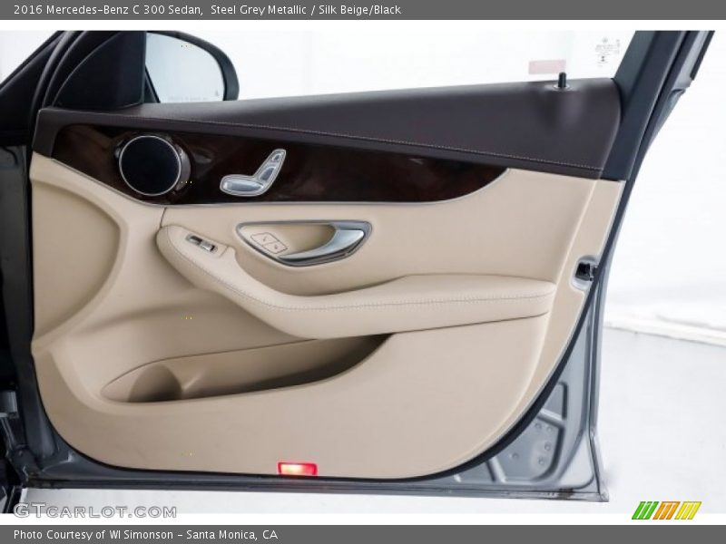 Steel Grey Metallic / Silk Beige/Black 2016 Mercedes-Benz C 300 Sedan