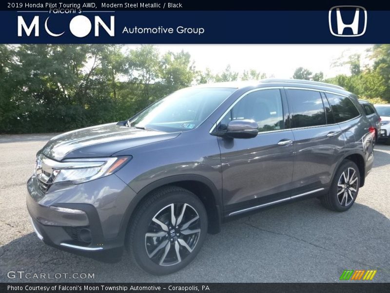 Modern Steel Metallic / Black 2019 Honda Pilot Touring AWD