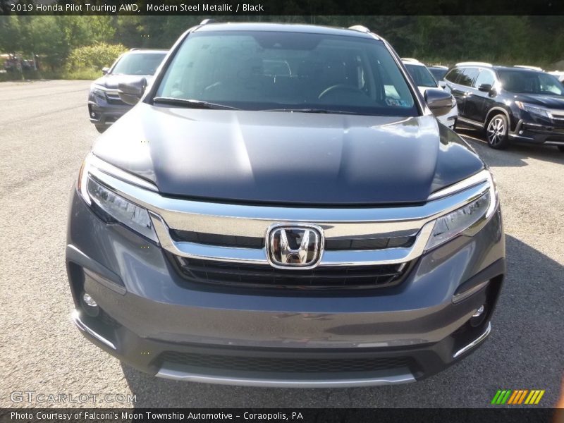Modern Steel Metallic / Black 2019 Honda Pilot Touring AWD