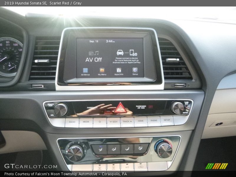 Controls of 2019 Sonata SE