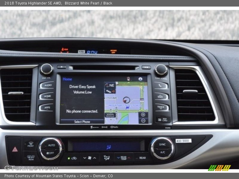 Blizzard White Pearl / Black 2018 Toyota Highlander SE AWD