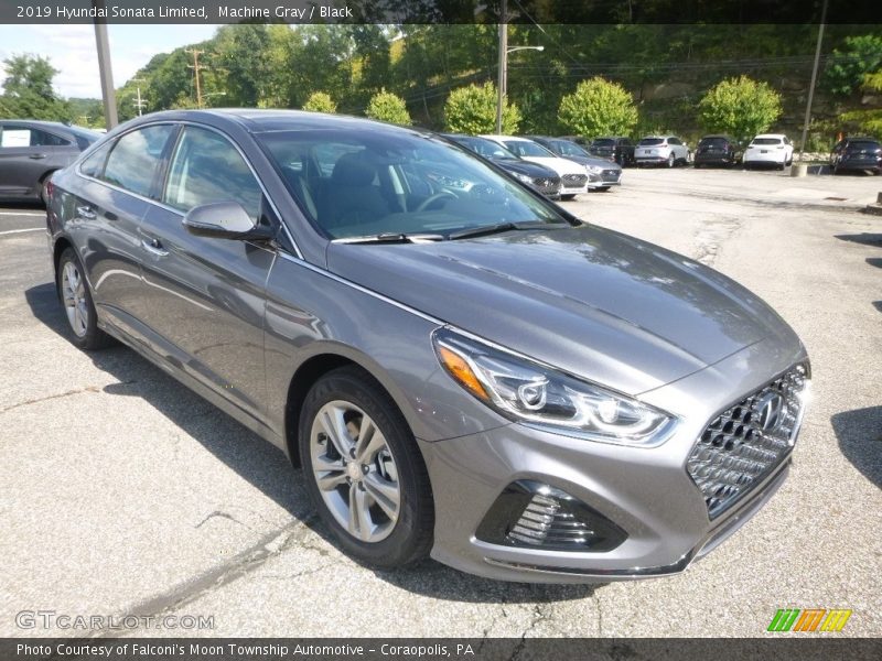 Front 3/4 View of 2019 Sonata Limited