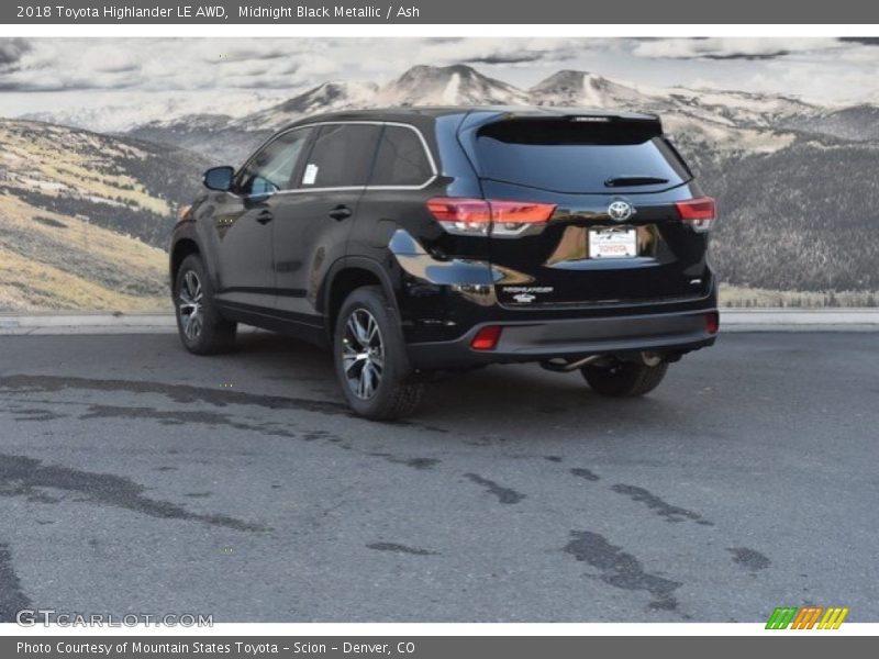 Midnight Black Metallic / Ash 2018 Toyota Highlander LE AWD