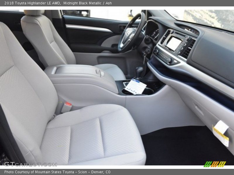 Midnight Black Metallic / Ash 2018 Toyota Highlander LE AWD