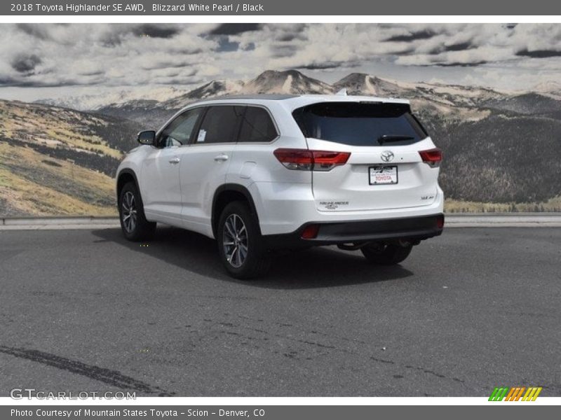 Blizzard White Pearl / Black 2018 Toyota Highlander SE AWD