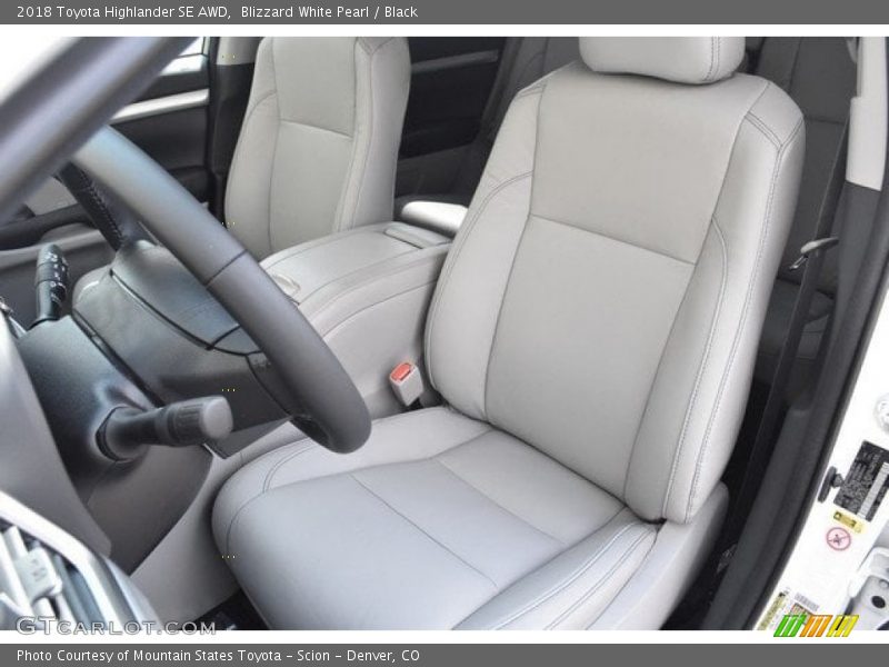 Blizzard White Pearl / Black 2018 Toyota Highlander SE AWD