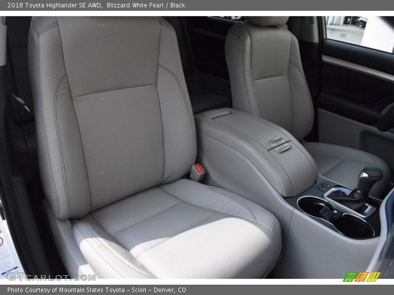 Blizzard White Pearl / Black 2018 Toyota Highlander SE AWD