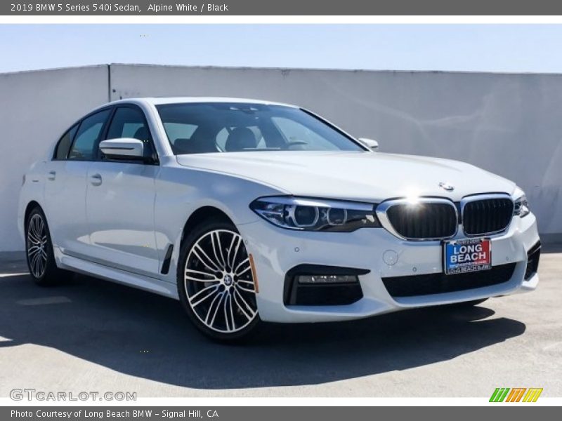 Alpine White / Black 2019 BMW 5 Series 540i Sedan