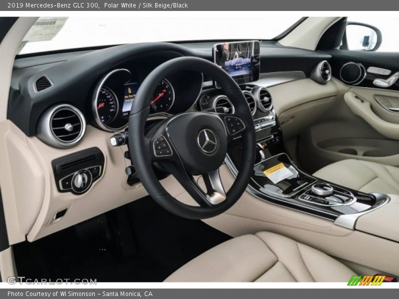 Polar White / Silk Beige/Black 2019 Mercedes-Benz GLC 300