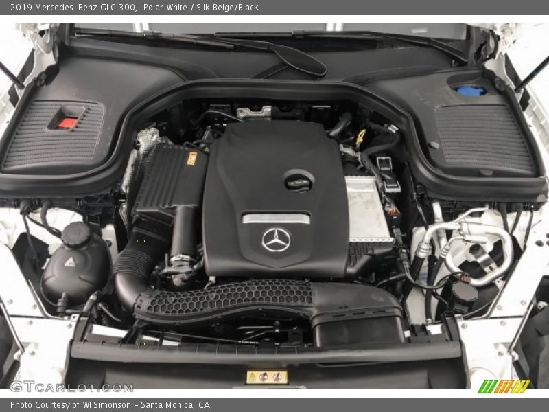 Polar White / Silk Beige/Black 2019 Mercedes-Benz GLC 300