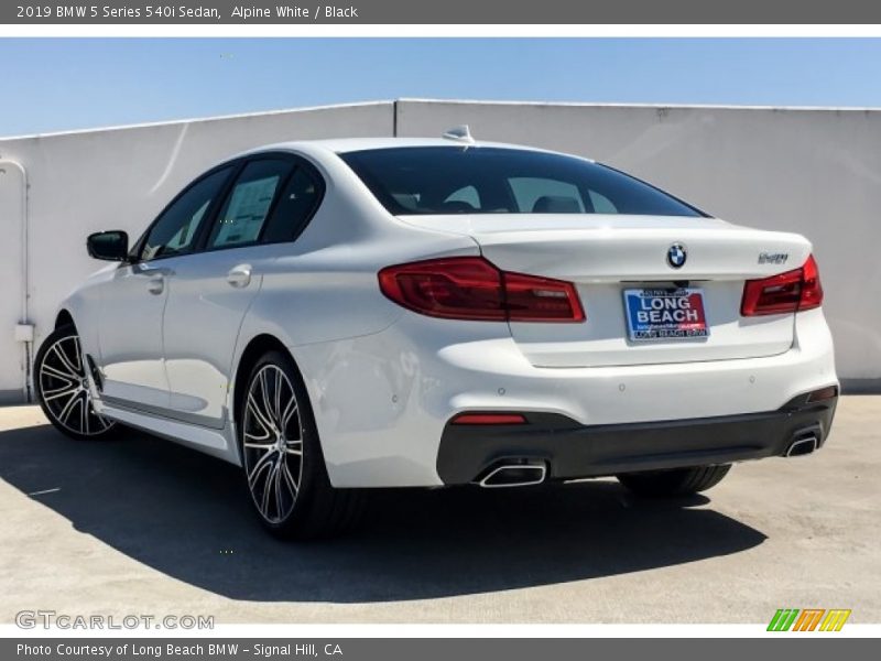 Alpine White / Black 2019 BMW 5 Series 540i Sedan