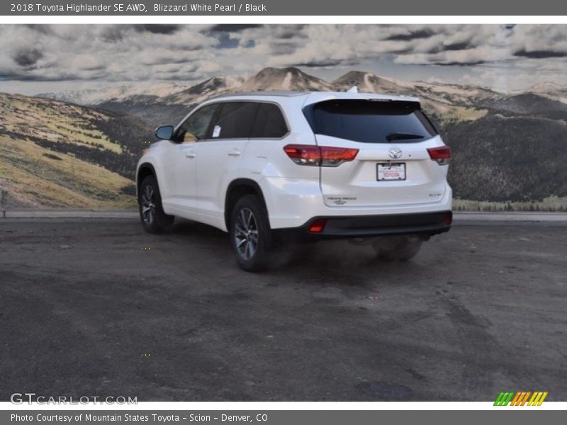 Blizzard White Pearl / Black 2018 Toyota Highlander SE AWD