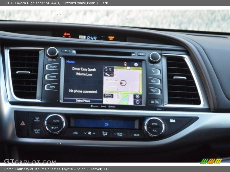 Blizzard White Pearl / Black 2018 Toyota Highlander SE AWD