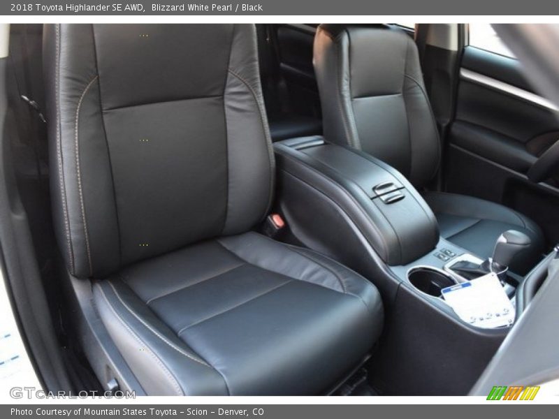 Blizzard White Pearl / Black 2018 Toyota Highlander SE AWD