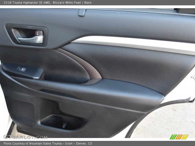 Blizzard White Pearl / Black 2018 Toyota Highlander SE AWD