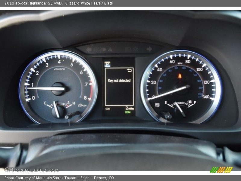 Blizzard White Pearl / Black 2018 Toyota Highlander SE AWD