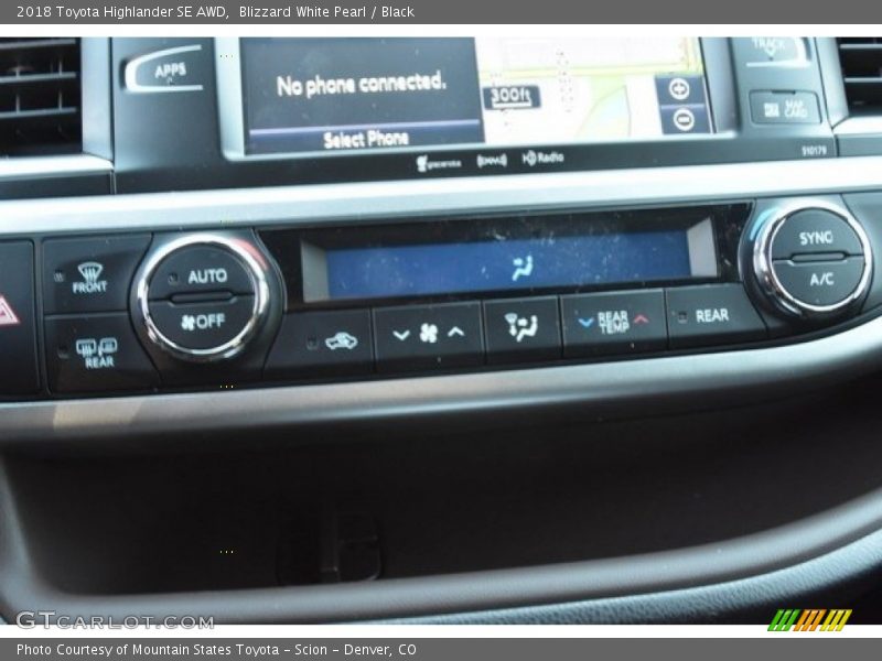 Blizzard White Pearl / Black 2018 Toyota Highlander SE AWD