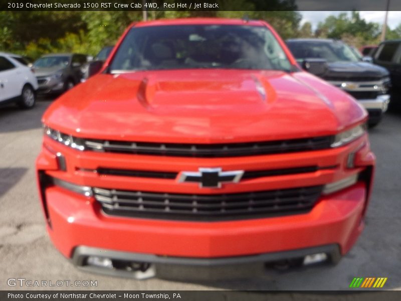 Red Hot / Jet Black 2019 Chevrolet Silverado 1500 RST Crew Cab 4WD