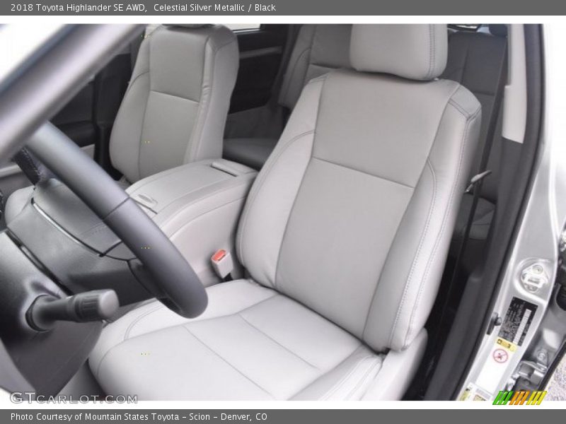 Celestial Silver Metallic / Black 2018 Toyota Highlander SE AWD