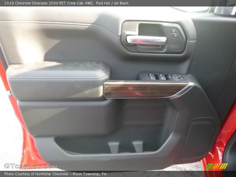 Red Hot / Jet Black 2019 Chevrolet Silverado 1500 RST Crew Cab 4WD