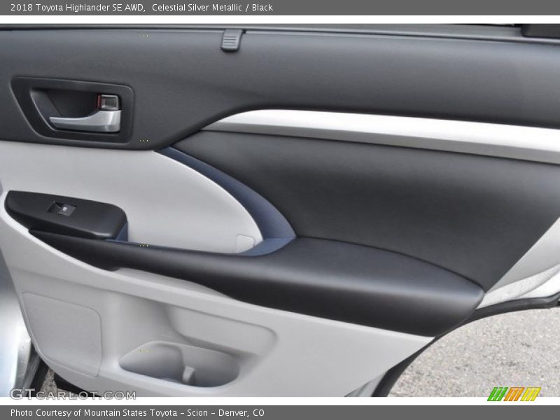 Celestial Silver Metallic / Black 2018 Toyota Highlander SE AWD