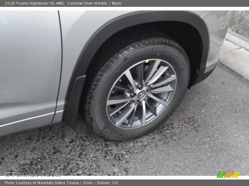 Celestial Silver Metallic / Black 2018 Toyota Highlander SE AWD