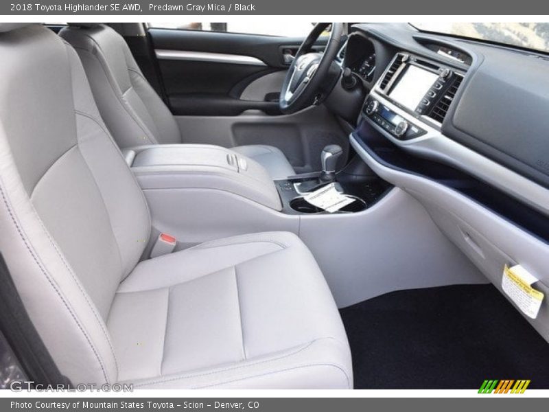 Predawn Gray Mica / Black 2018 Toyota Highlander SE AWD