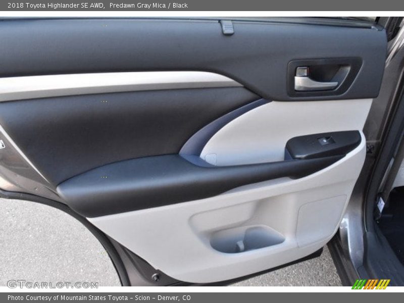Predawn Gray Mica / Black 2018 Toyota Highlander SE AWD