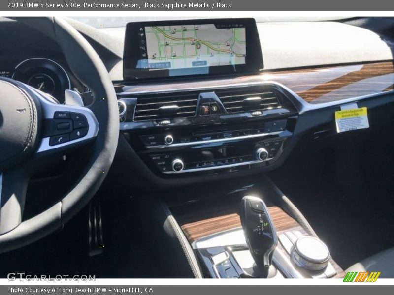 Black Sapphire Metallic / Black 2019 BMW 5 Series 530e iPerformance Sedan