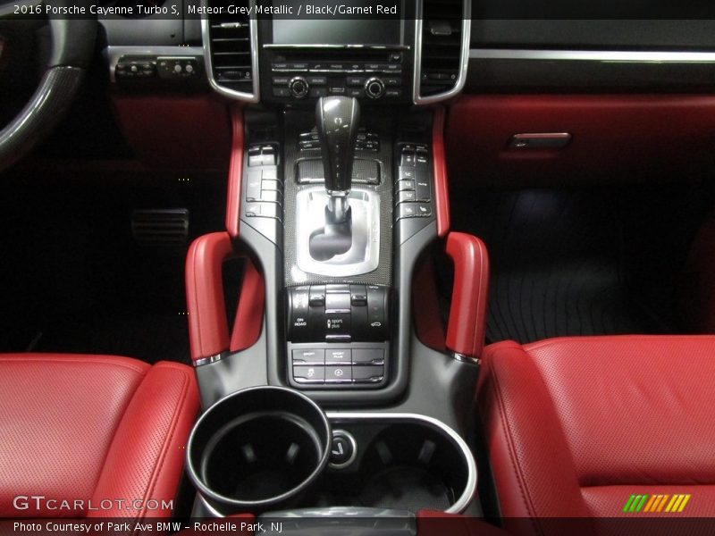 Controls of 2016 Cayenne Turbo S