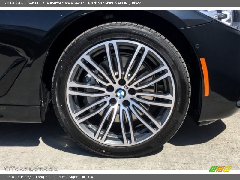 Black Sapphire Metallic / Black 2019 BMW 5 Series 530e iPerformance Sedan
