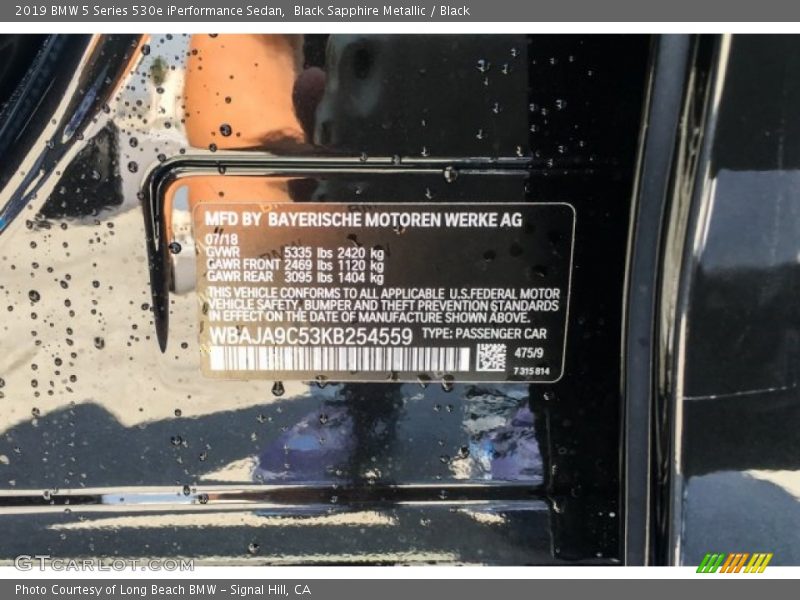 Black Sapphire Metallic / Black 2019 BMW 5 Series 530e iPerformance Sedan