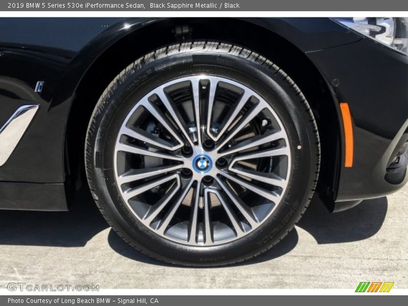 Black Sapphire Metallic / Black 2019 BMW 5 Series 530e iPerformance Sedan