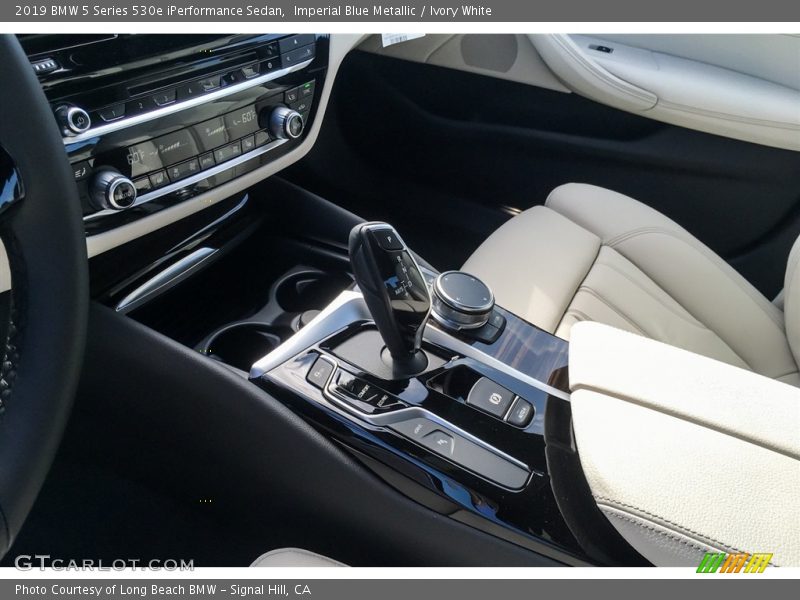 Imperial Blue Metallic / Ivory White 2019 BMW 5 Series 530e iPerformance Sedan