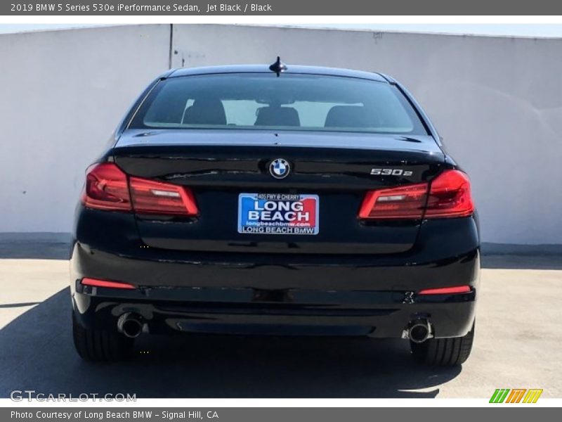 Jet Black / Black 2019 BMW 5 Series 530e iPerformance Sedan