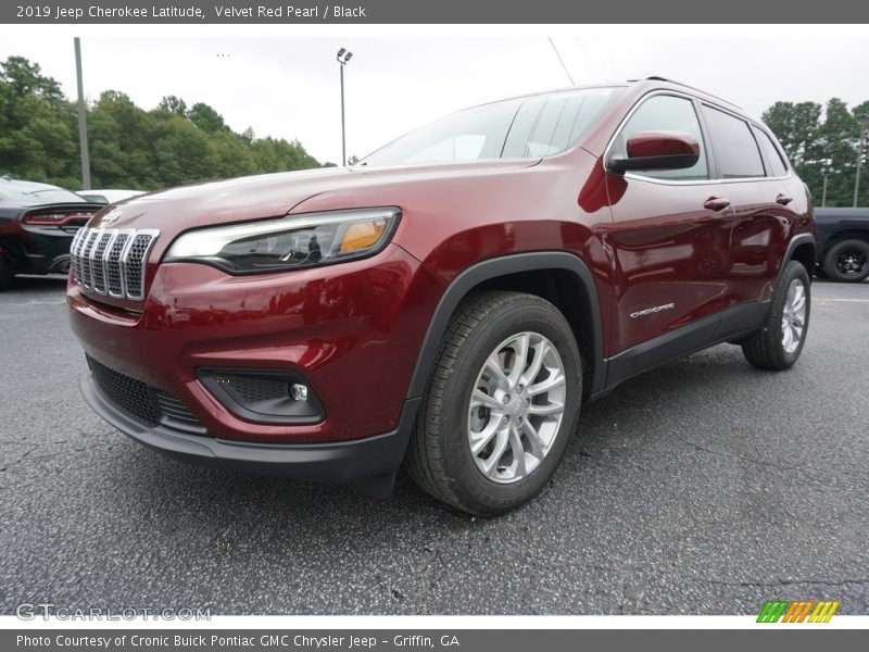 Velvet Red Pearl / Black 2019 Jeep Cherokee Latitude