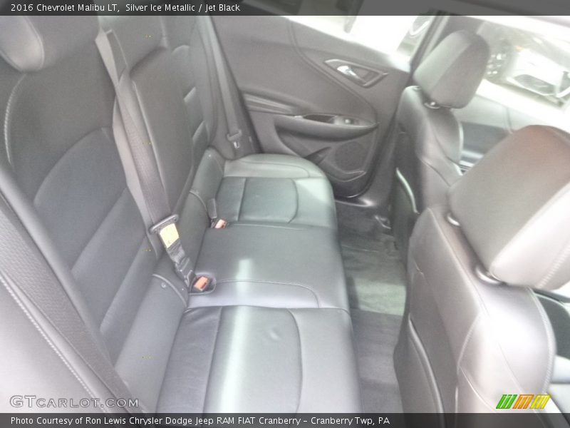 Silver Ice Metallic / Jet Black 2016 Chevrolet Malibu LT