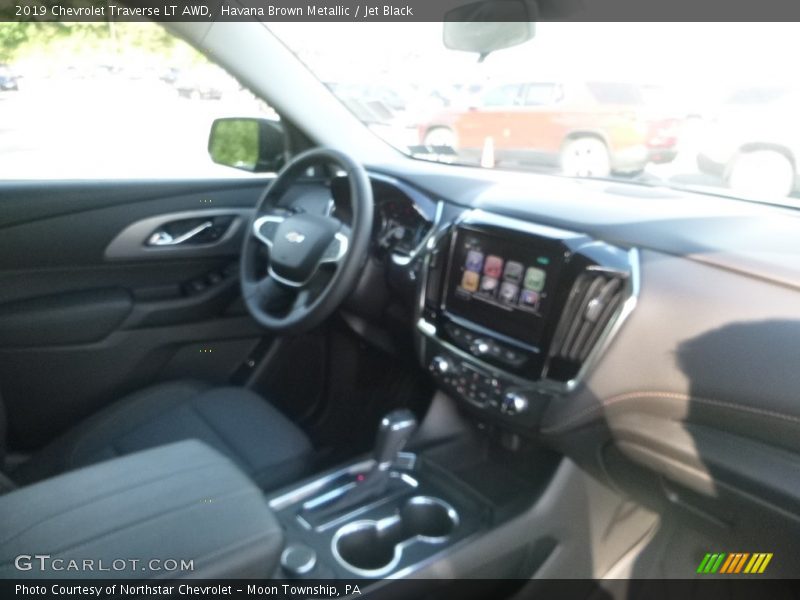 Havana Brown Metallic / Jet Black 2019 Chevrolet Traverse LT AWD