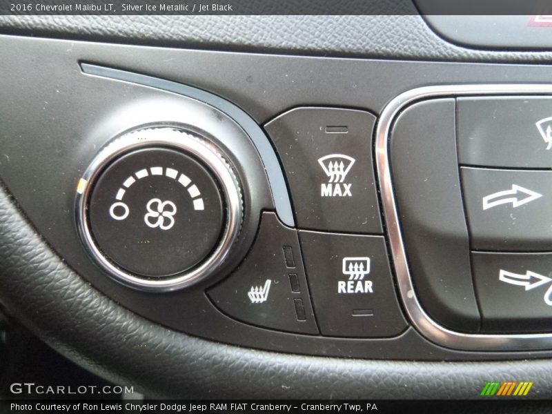 Silver Ice Metallic / Jet Black 2016 Chevrolet Malibu LT