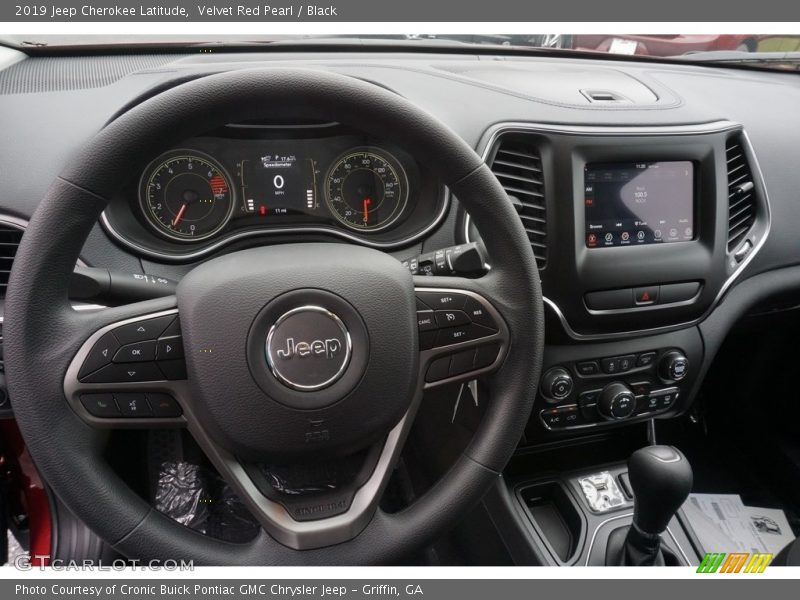 Velvet Red Pearl / Black 2019 Jeep Cherokee Latitude