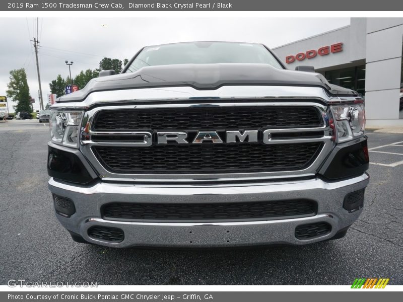 Diamond Black Crystal Pearl / Black 2019 Ram 1500 Tradesman Crew Cab