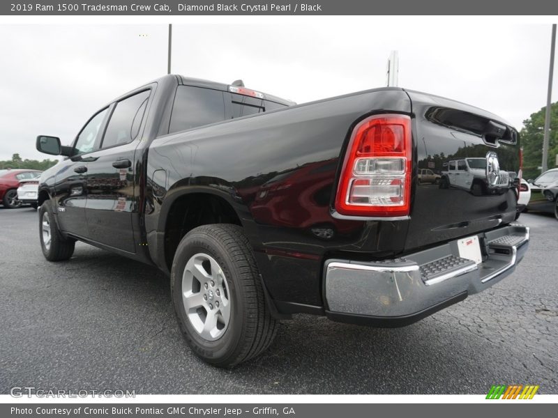 Diamond Black Crystal Pearl / Black 2019 Ram 1500 Tradesman Crew Cab