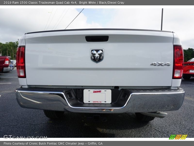 Bright White / Black/Diesel Gray 2019 Ram 1500 Classic Tradesman Quad Cab 4x4