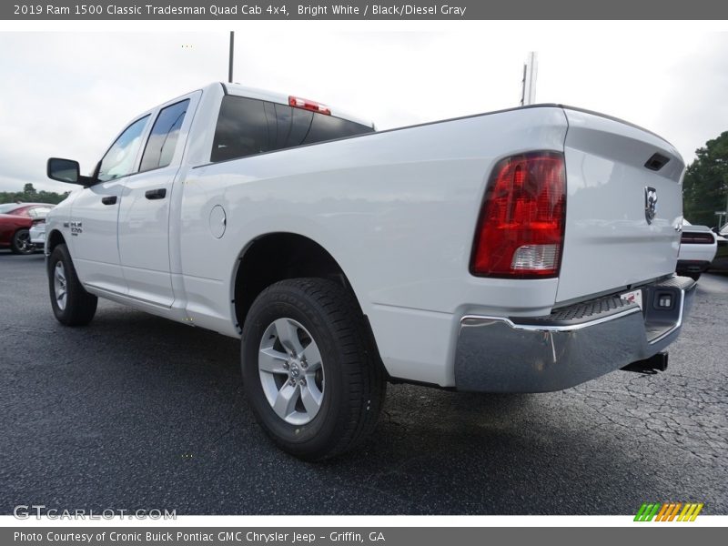 Bright White / Black/Diesel Gray 2019 Ram 1500 Classic Tradesman Quad Cab 4x4