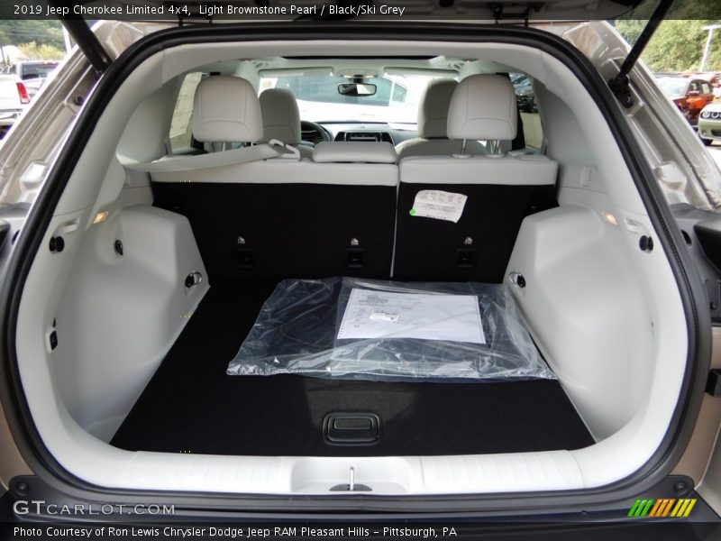 Light Brownstone Pearl / Black/Ski Grey 2019 Jeep Cherokee Limited 4x4