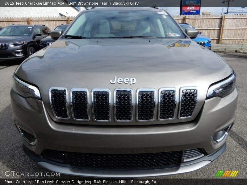 Light Brownstone Pearl / Black/Ski Grey 2019 Jeep Cherokee Limited 4x4