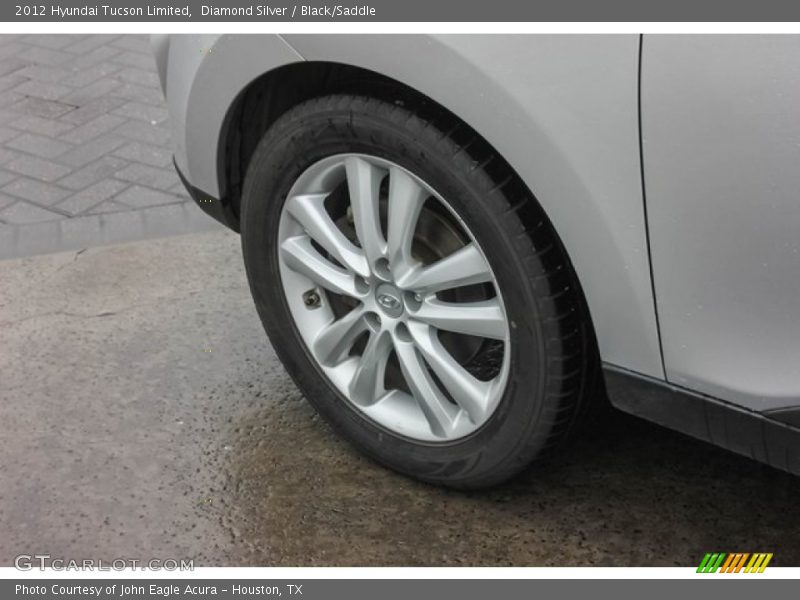 Diamond Silver / Black/Saddle 2012 Hyundai Tucson Limited